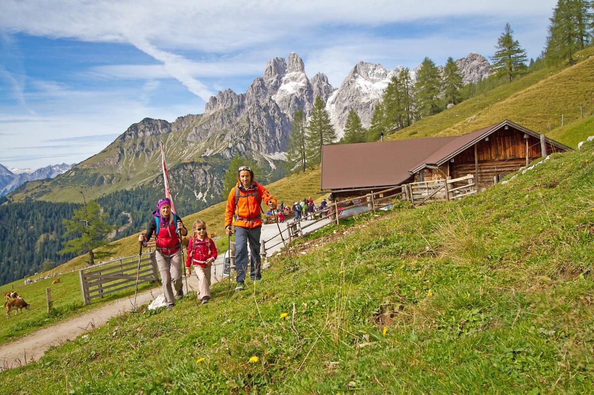 Der Filzmooser Wanderbus bringt Sie Ihrem Wanderziel näher